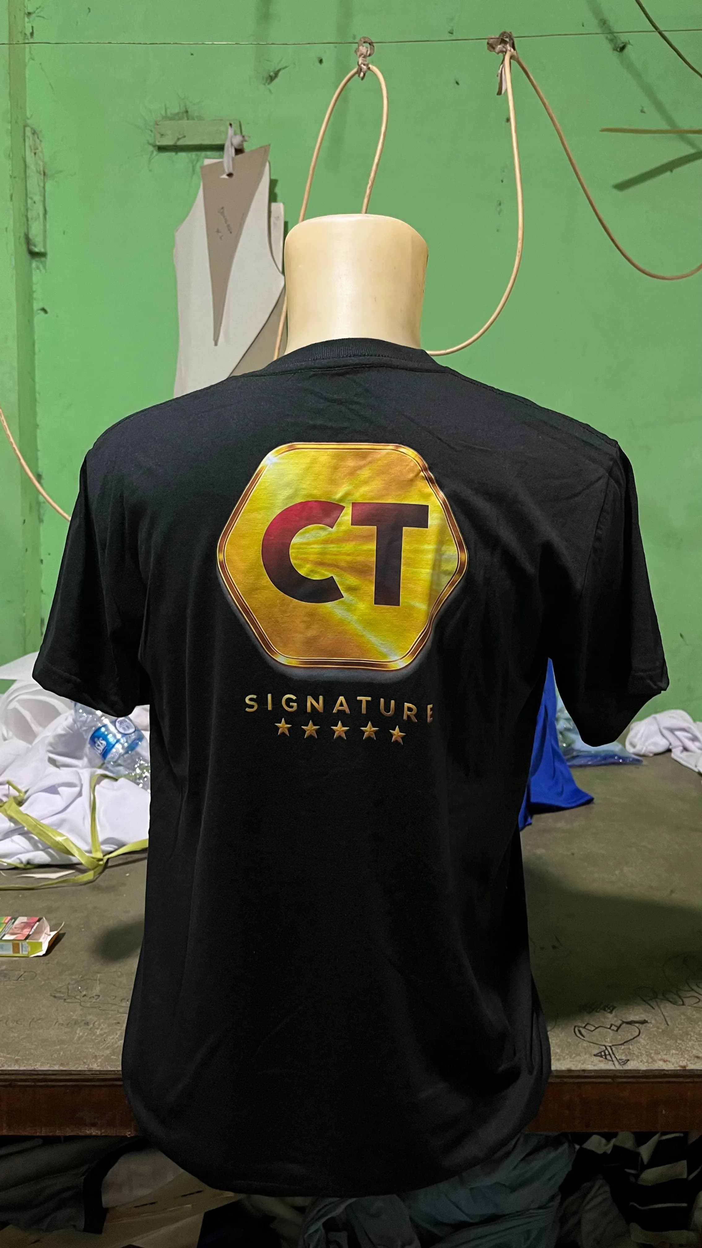 Produksi kaos massal