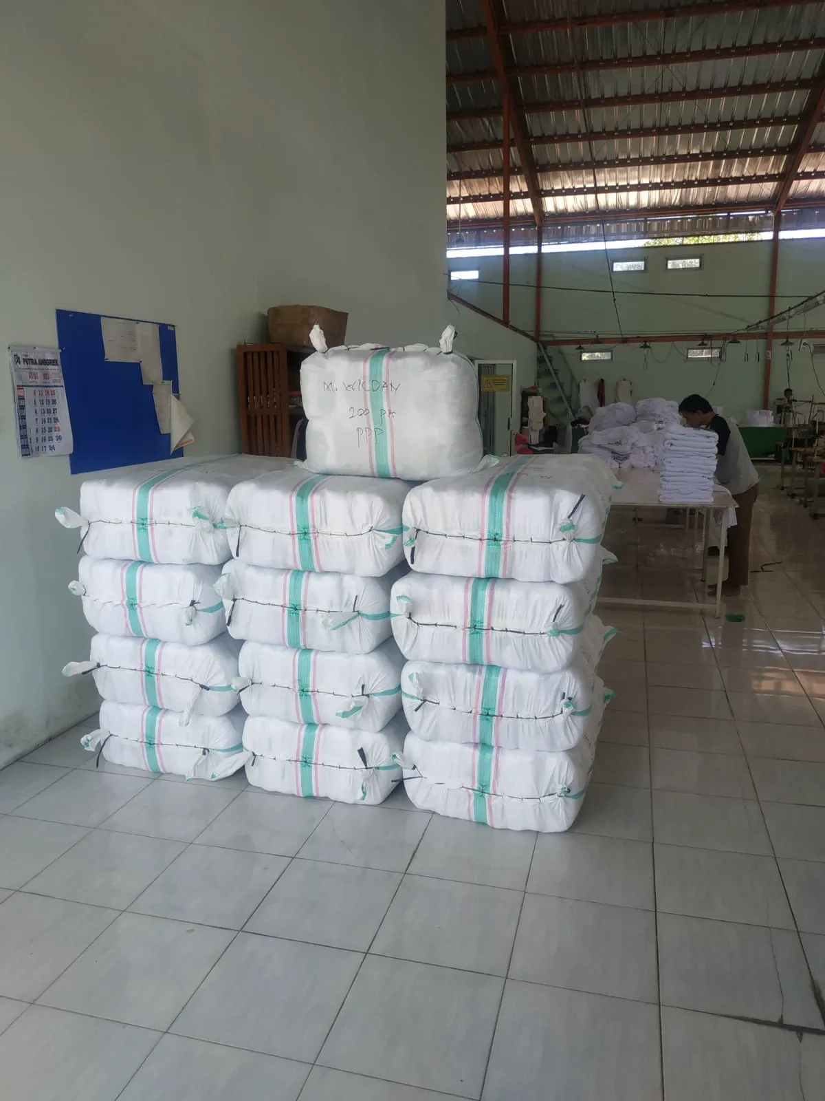 Proyek Ribuan Kaos - RibuanKaos BackgroundProduksi